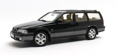 Cult Models 1:18 Volvo V70 XC Cross Country black 96-99. Verwacht Q3 - 2024