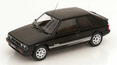 IXO 1:18 Renault 11 Turbo Custom 1987 zwart