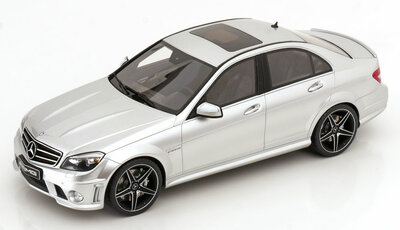 GT Spirit 1:18 Mercedes Benz C63 AMG silver