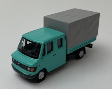 Brekina 1:87 Mercedes L 307 D Doka turquoise grijs 1988 