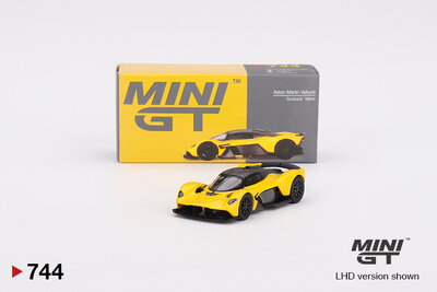 Mini GT 1:64 Aston Martin Valkyrie Sunburst Yellow 2023 LHD