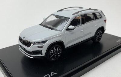 Abrex 1:43 Skoda Kodiaq 2021 wit