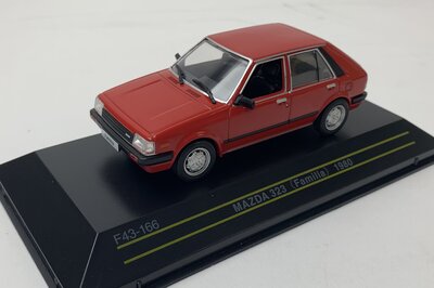 First43 1:43 Mazda 323 Familia 1980 rood