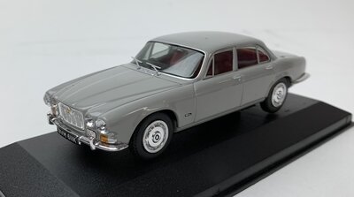 Vanguards 1:43 Jaguar XJ6 Series 1, Warwick Grey