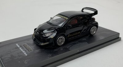 Tarmac 1:64 Toyota GR Yaris Pandem zwart