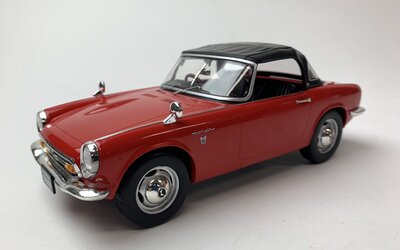 First18 1:18 Honda S800 Convertible Closed red