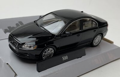 Cararama 1:43 Volvo S80, 2006 zwart