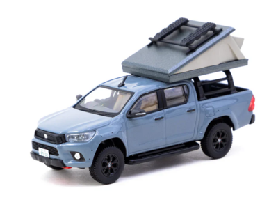 Tarmac 1:64  Toyota Hilux with Camping Tent grijs