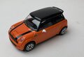 Bburago 1:43 Mini Cooper S oranje met zwart dak