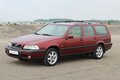 Cult Models 1:18 Volvo V70 XC Cross Country red metallic 96-99. Verwacht Q3 - 2024