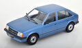 Triple9 1:18 Opel Kadett D 5 deurs, blauw metallic met blauw grijs interieur 1984